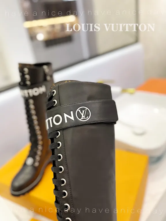 Louis Vuitton Shoe 